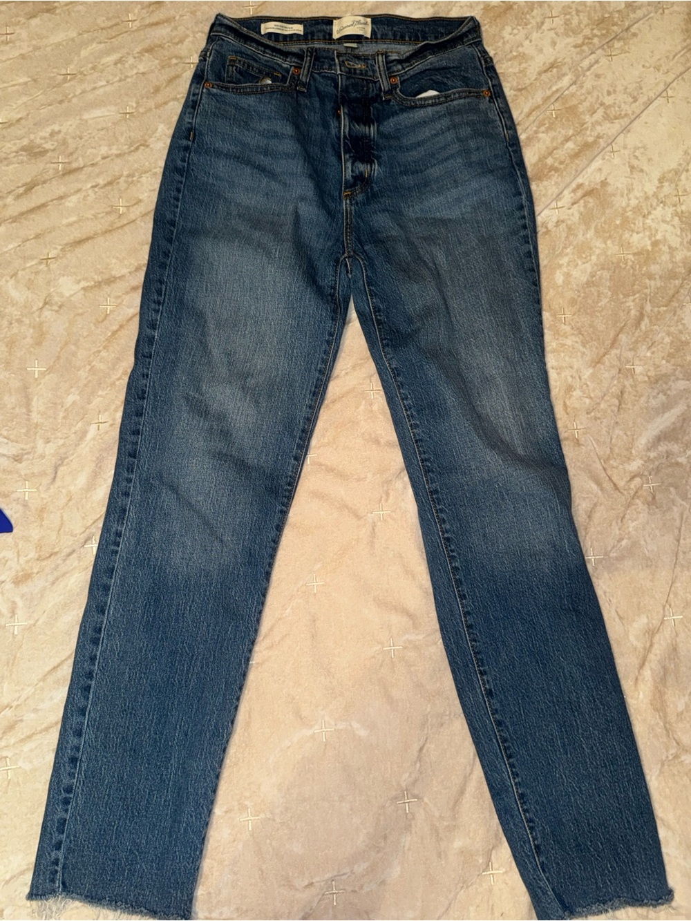 Universal Thread High-Rise Dark Blue Straight-Leg Jeans